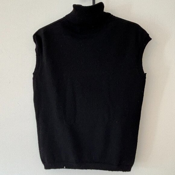 Eddie Bauer 100% Merino Wool Turtleneck Vest, Size Medium - Picture 2 of 6
